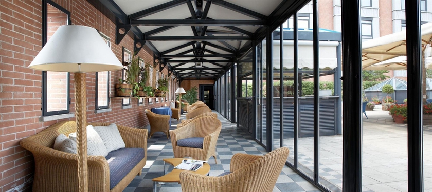 Imagen de los interiores del Hotel Pacific Fortino. Foto 15