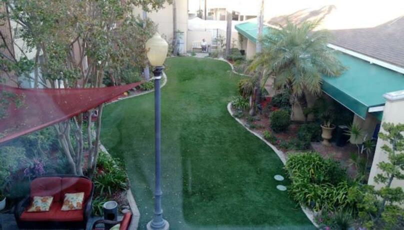 Imagen general del Hotel Pacific Garden, Gardena. Foto 2