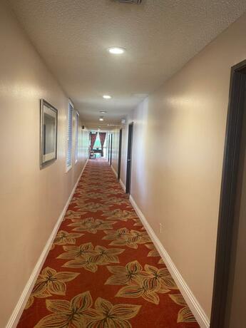 Imagen general del Hotel Pacific Garden, Gardena. Foto 4