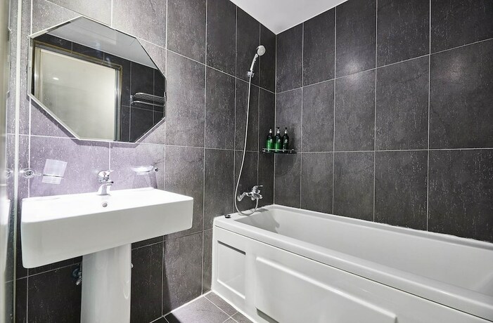 Imagen general del Hotel Pacific Gimpoairport. Foto 2