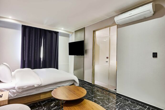 Imagen general del Hotel Pacific Gimpoairport. Foto 11