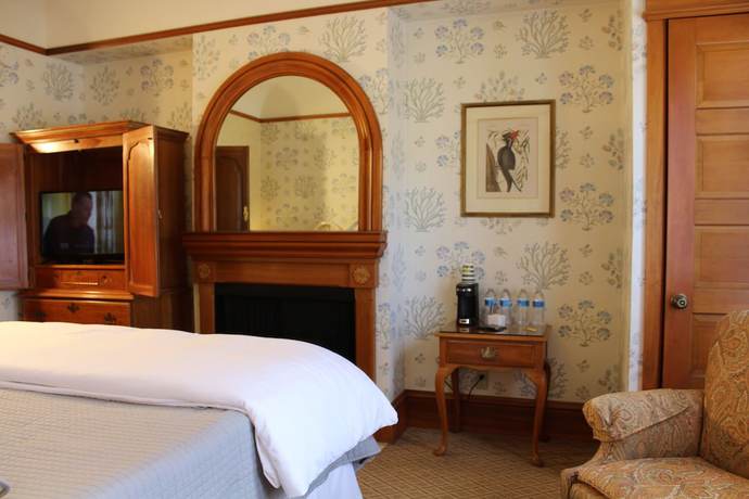 Imagen de la habitación del Hotel Pacific Grove Inn. Foto 5