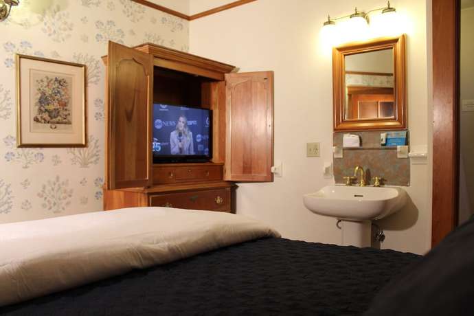 Imagen de la habitación del Hotel Pacific Grove Inn. Foto 17