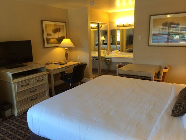 Imagen de los interiores del Hotel Pacific Inn, Monterey. Foto 9