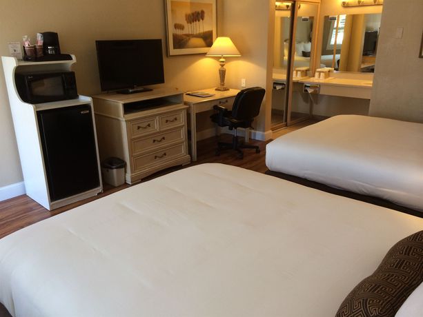 Imagen del bar/restaurante del Hotel Pacific Inn, Monterey. Foto 3