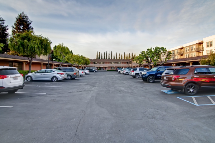 Imagen general del Hotel Pacific Inn Redwood City. Foto 2