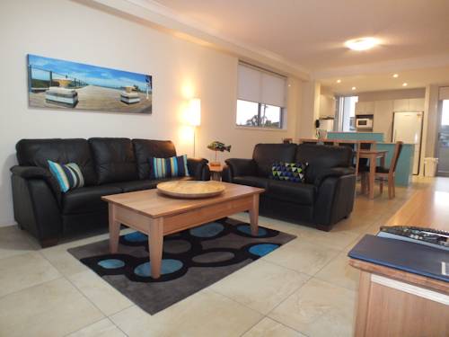 Imagen de la habitación del Hotel Pacific Marina Apartments. Foto 2