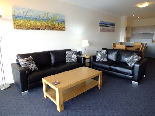 Imagen de la habitación del Hotel Pacific Marina Apartments. Foto 3