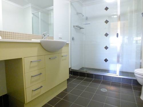 Imagen de la habitación del Hotel Pacific Marina Apartments. Foto 4