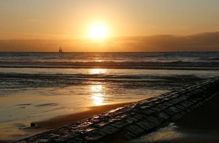 Imagen de los exteriores del Hotel Pacific, Ostende. Foto 13