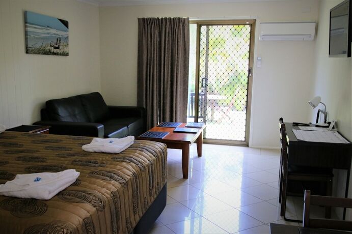 Imagen de la habitación del Hotel Pacific Palms Motor Inn. Foto 16