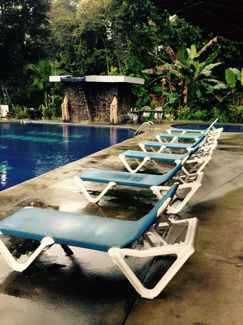 Imagen de la piscina del Hotel Pacific Paradise Resort. Foto 15