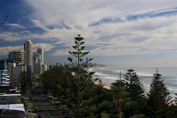 Imagen de los exteriores del Hotel Pacific Regis Apartments. Foto 5