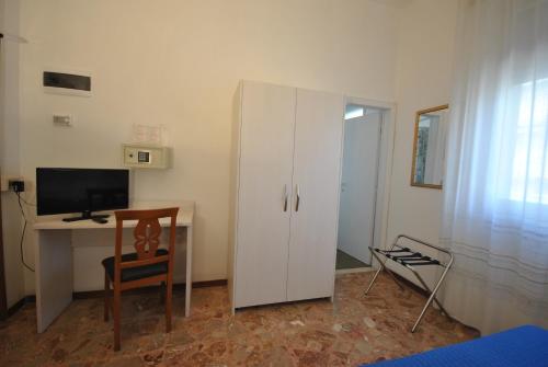 Imagen de la habitación del Hotel Pacific, Rimini. Foto 8
