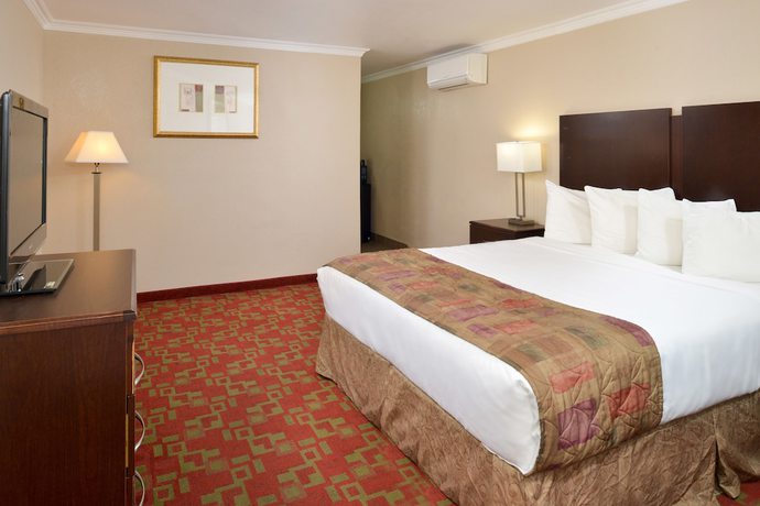 Imagen de la habitación del Hotel Pacific Shores Inn. Foto 8