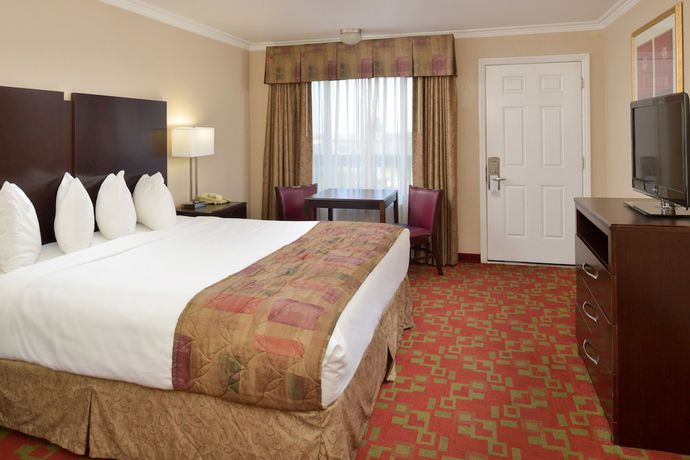 Imagen de la habitación del Hotel Pacific Shores Inn. Foto 13