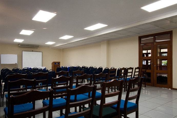 Imagen de los interiores del Hotel Pacific Sunrise. Foto 12