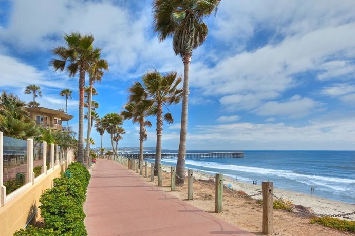 Imagen de la piscina del Hotel Pacific Terrace. Foto 3