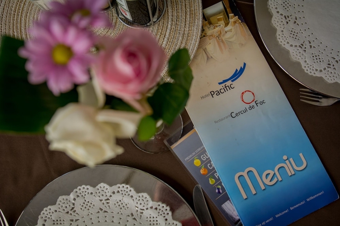 Imagen del bar/restaurante del Hotel Pacific Timisoara. Foto 3