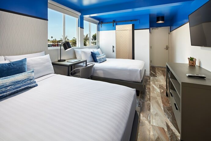 Imagen de la habitación del Hotel Pacific View Inn. Foto 15