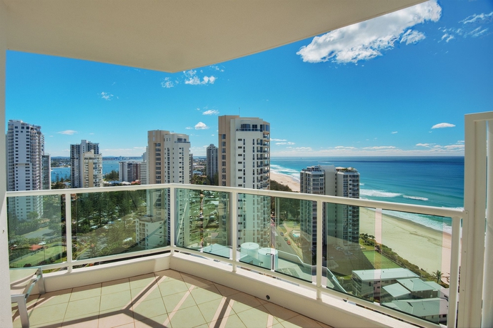 Imagen de la habitación del Hotel Pacific Views Resort. Foto 6