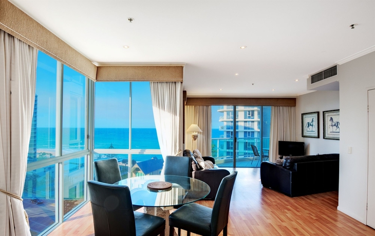 Imagen de los interiores del Hotel Pacific Views Resort. Foto 13