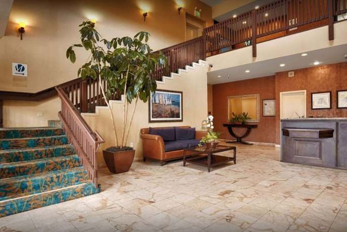 Imagen de los interiores del Hotel Pacifica Lighthouse Hotel Trademark Collection by Wyndham. Foto 15