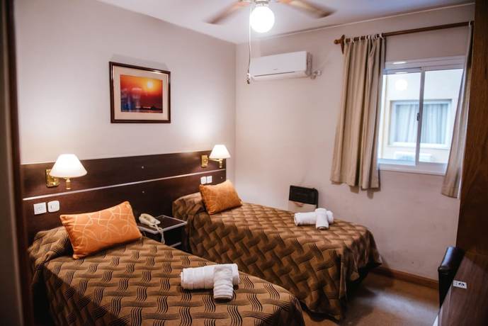 Imagen de la habitación del Hotel Pacifico, MENDOZA. Foto 18