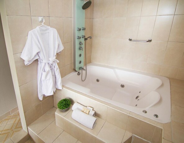 Imagen de la habitación del Hotel Pacifico Miraflores. Foto 19