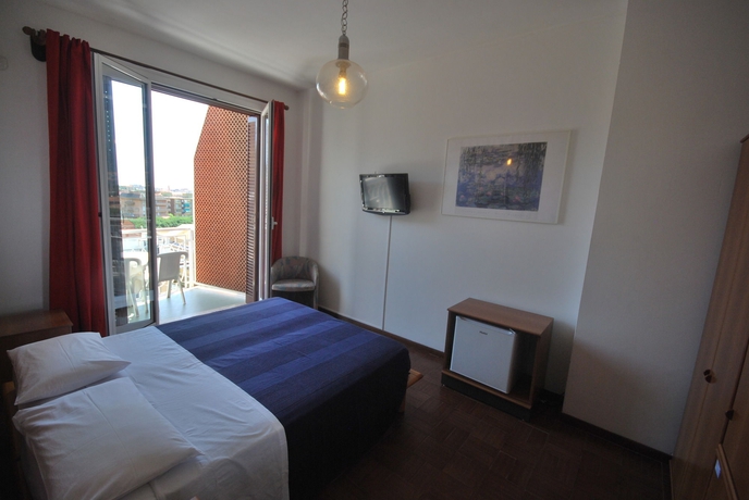 Imagen de la habitación del Hotel Paco, Pietra Ligure. Foto 7
