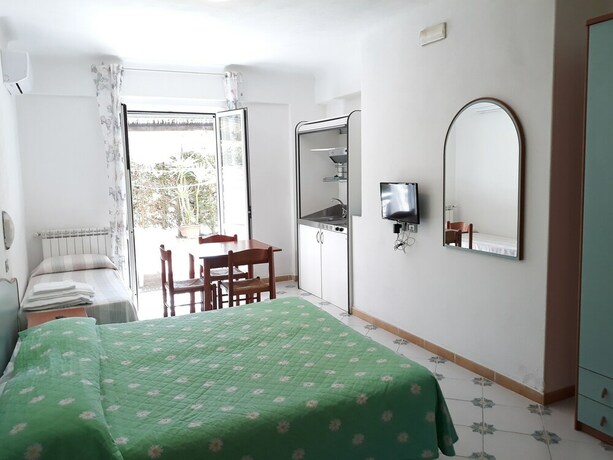 Imagen de la habitación del Hotel Paco Residence. Foto 19