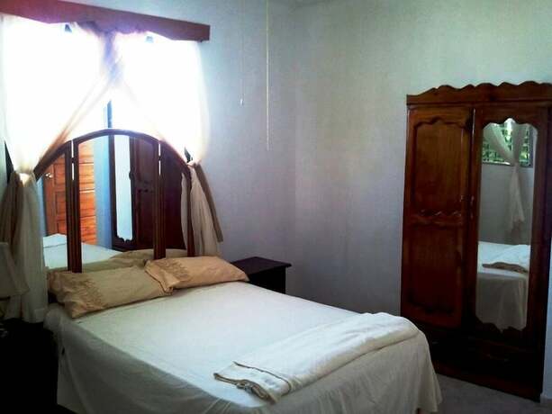 Imagen general del Hotel Pacot Breeze. Foto 6