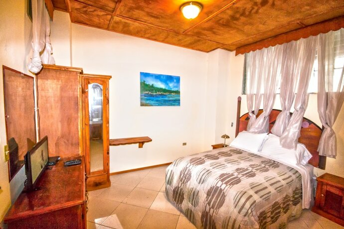 Imagen de la habitación del Hotel Pacot Breeze. Foto 17