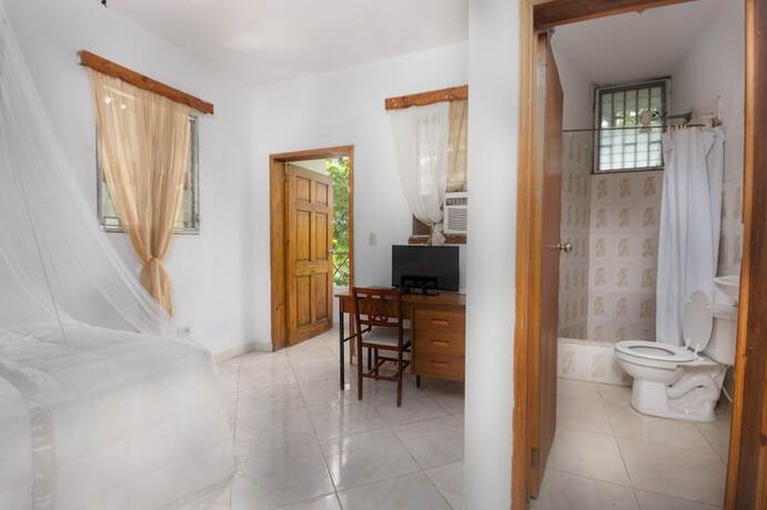 Imagen de la habitación del Hotel Pacot Breeze. Foto 23