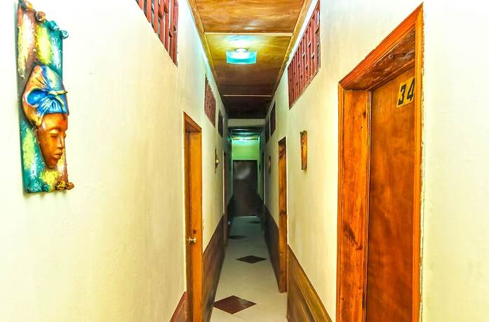 Imagen de los interiores del Hotel Pacot Breeze. Foto 26