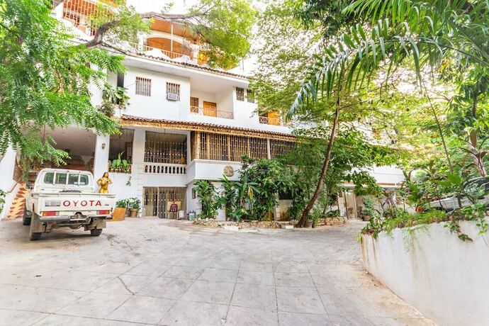 Imagen de los exteriores del Hotel Pacot Breeze. Foto 24