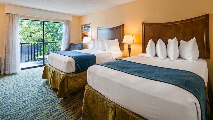 Imagen de la habitación del Hotel PaddleTail Waterfront Lodge, Trademark Collection by Wyndham. Foto 9