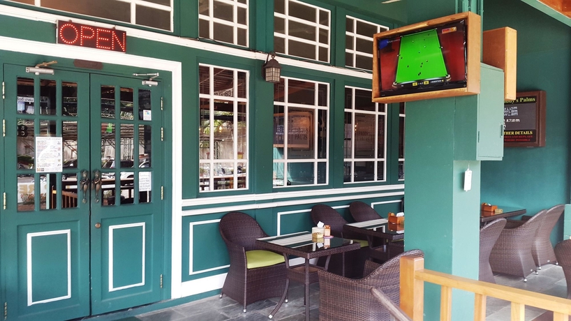 Imagen del bar/restaurante del Hotel Paddy's Palms Resort. Foto 2