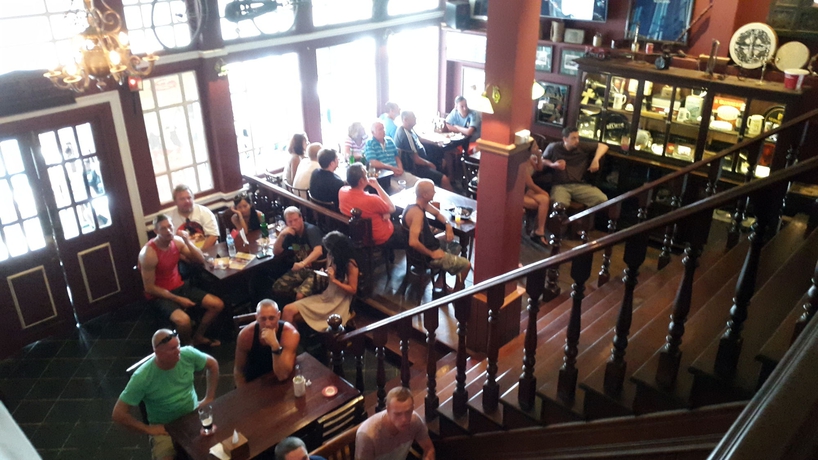 Imagen del bar/restaurante del Hotel Paddy's Palms Resort. Foto 3