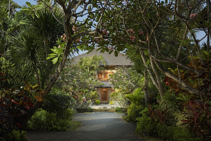 Imagen de los exteriores del Hotel Padma Resort Legian - Chse Certified. Foto 12