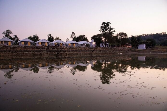 Imagen general del Hotel Padmavati Lake Resort. Foto 6