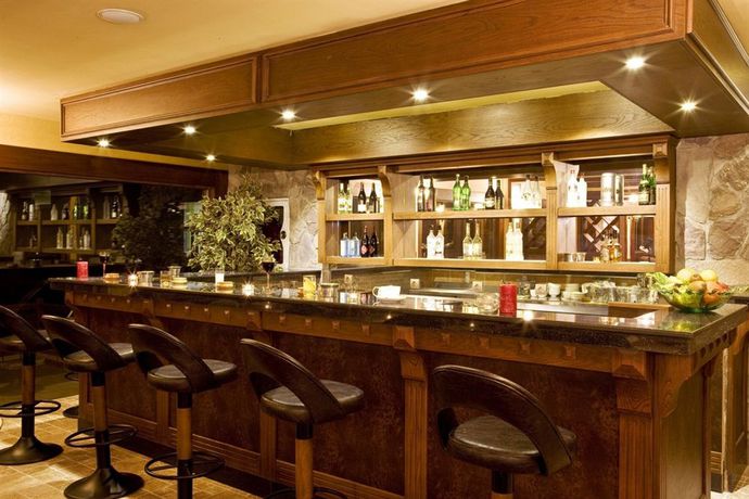 Imagen del bar/restaurante del Hotel Padok Premium and Stables. Foto 5