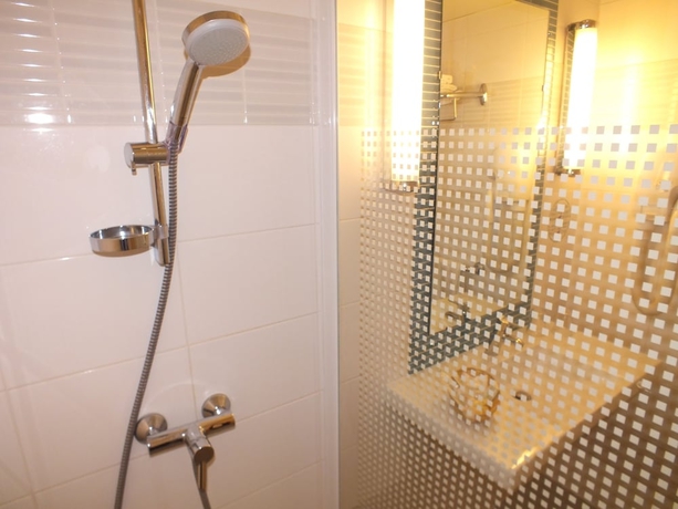 Imagen de la habitación del Hotel Padoue. Foto 10