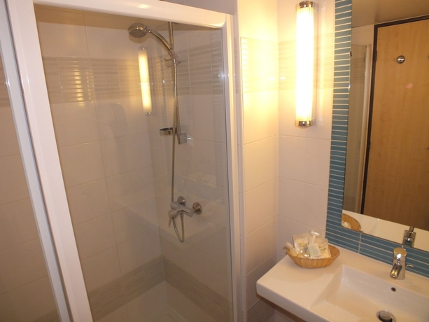 Imagen de la habitación del Hotel Padoue. Foto 15