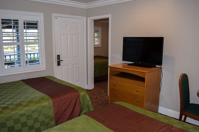 Imagen de la habitación del Hotel Padre Oaks. Foto 6