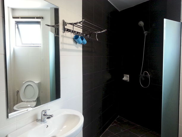 Imagen de la habitación del Hotel Padungan. Foto 2