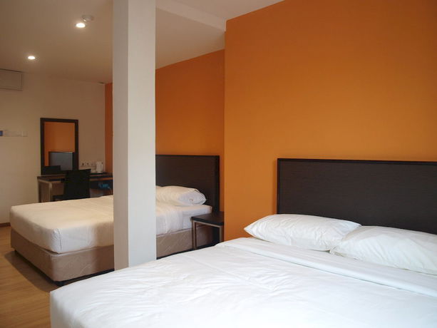 Imagen de la habitación del Hotel Padungan. Foto 13