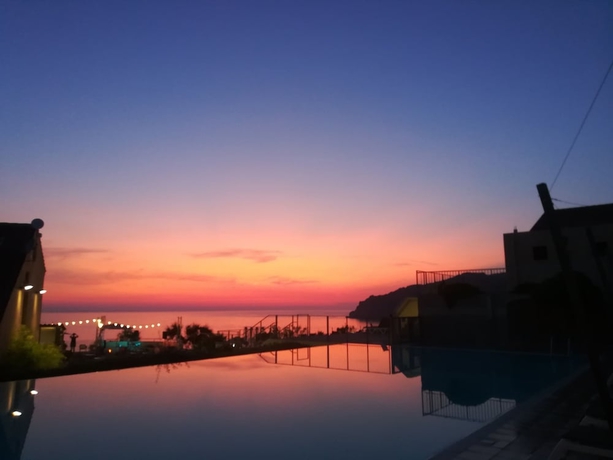 Imagen de la piscina del Hotel Paese di Lava. Foto 19