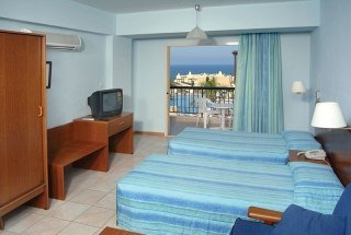 Imagen de la habitación del Hotel Pafian Park Holiday Village. Foto 2