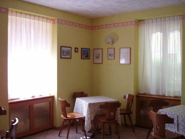 Imagen del bar/restaurante del Hotel Paganella di Molveno. Foto 2